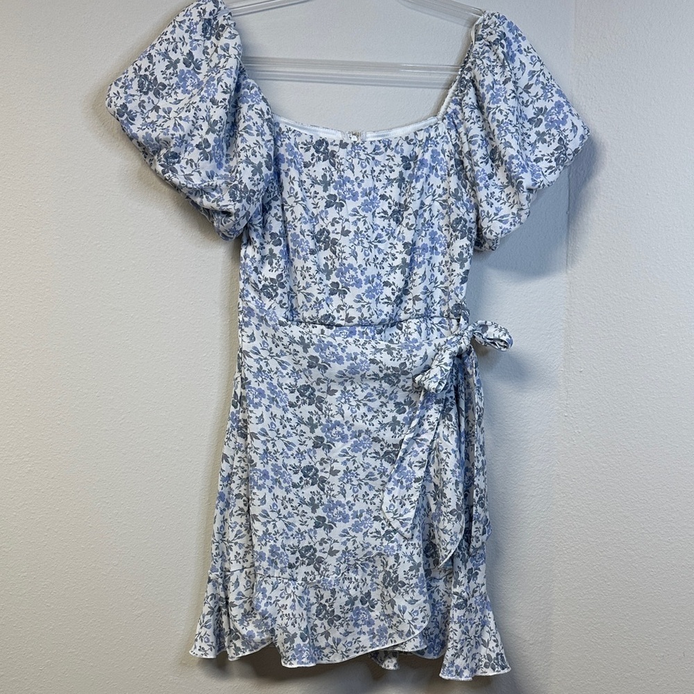 Trixxi White Blue Floral Puff Sleeve Wrap Dress Women's Size S Euc